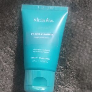 5 For $25 Skinfix 2% BHA Cleanser - Aqua